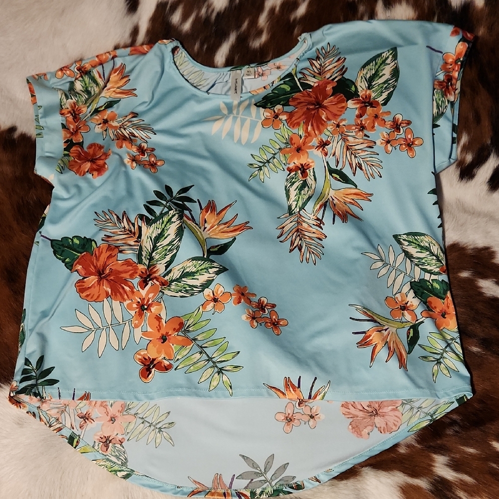 Floral Print Short Sleeve Top